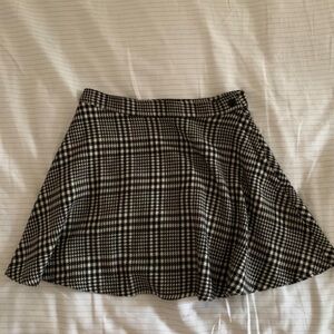 American Apparel Black and White Checkered Skater Skirt